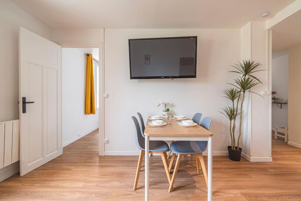 "Le Chaleureux" Appartement Pour 4 Personnes Isles-sur-Suippe Bagian luar foto