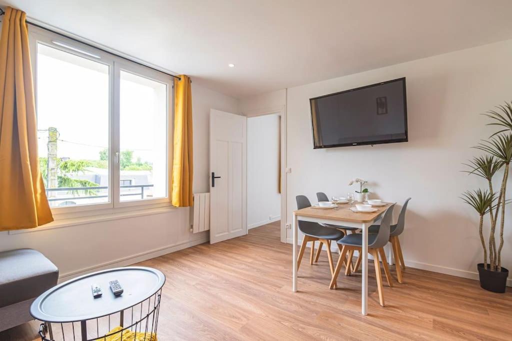 "Le Chaleureux" Appartement Pour 4 Personnes Isles-sur-Suippe Bagian luar foto
