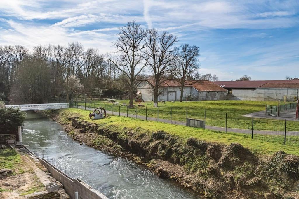 "Le Chaleureux" Appartement Pour 4 Personnes Isles-sur-Suippe Bagian luar foto